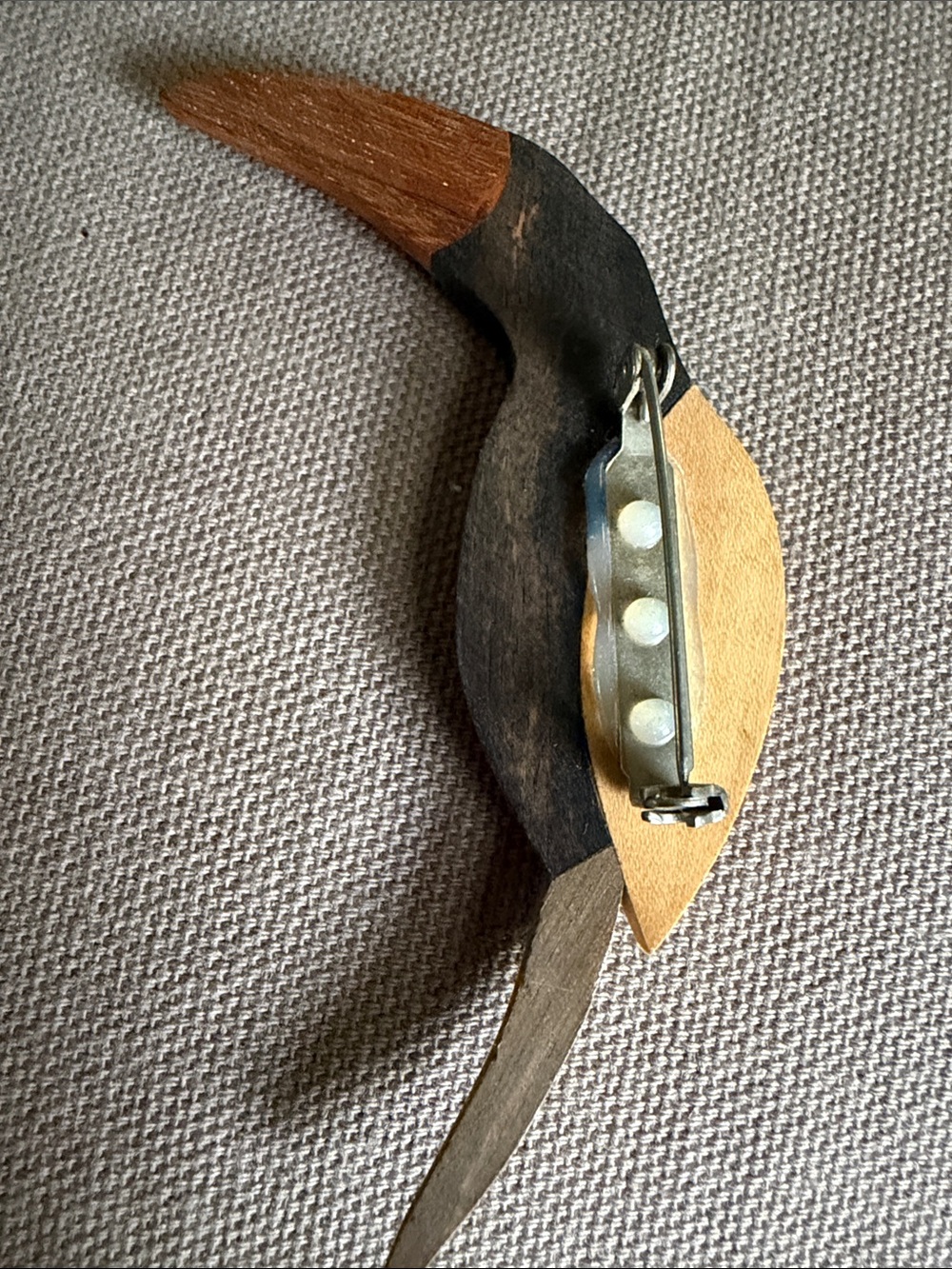 Toucan wooden brooch - - Picture 2 of 3